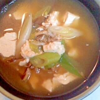 焼きネギとじゃこ、くずし豆腐のスープ